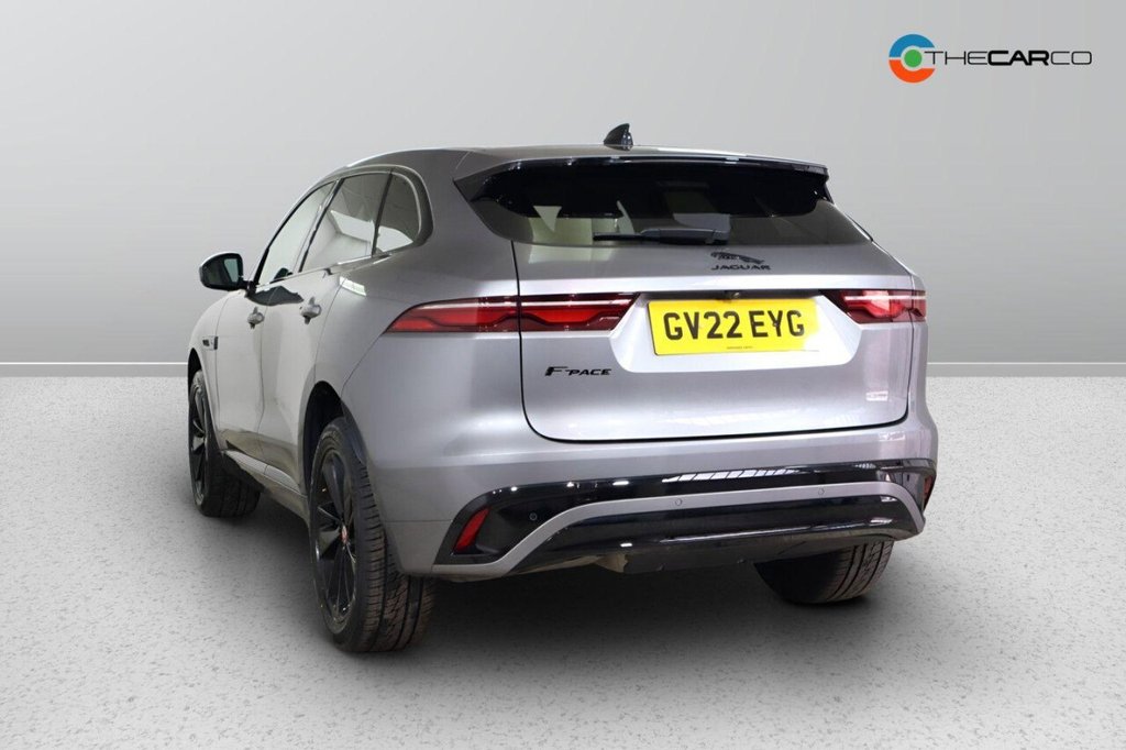 Jaguar F Pace