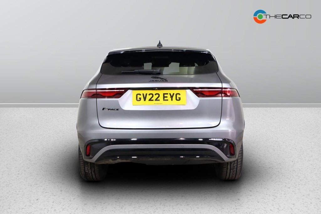 Jaguar F Pace