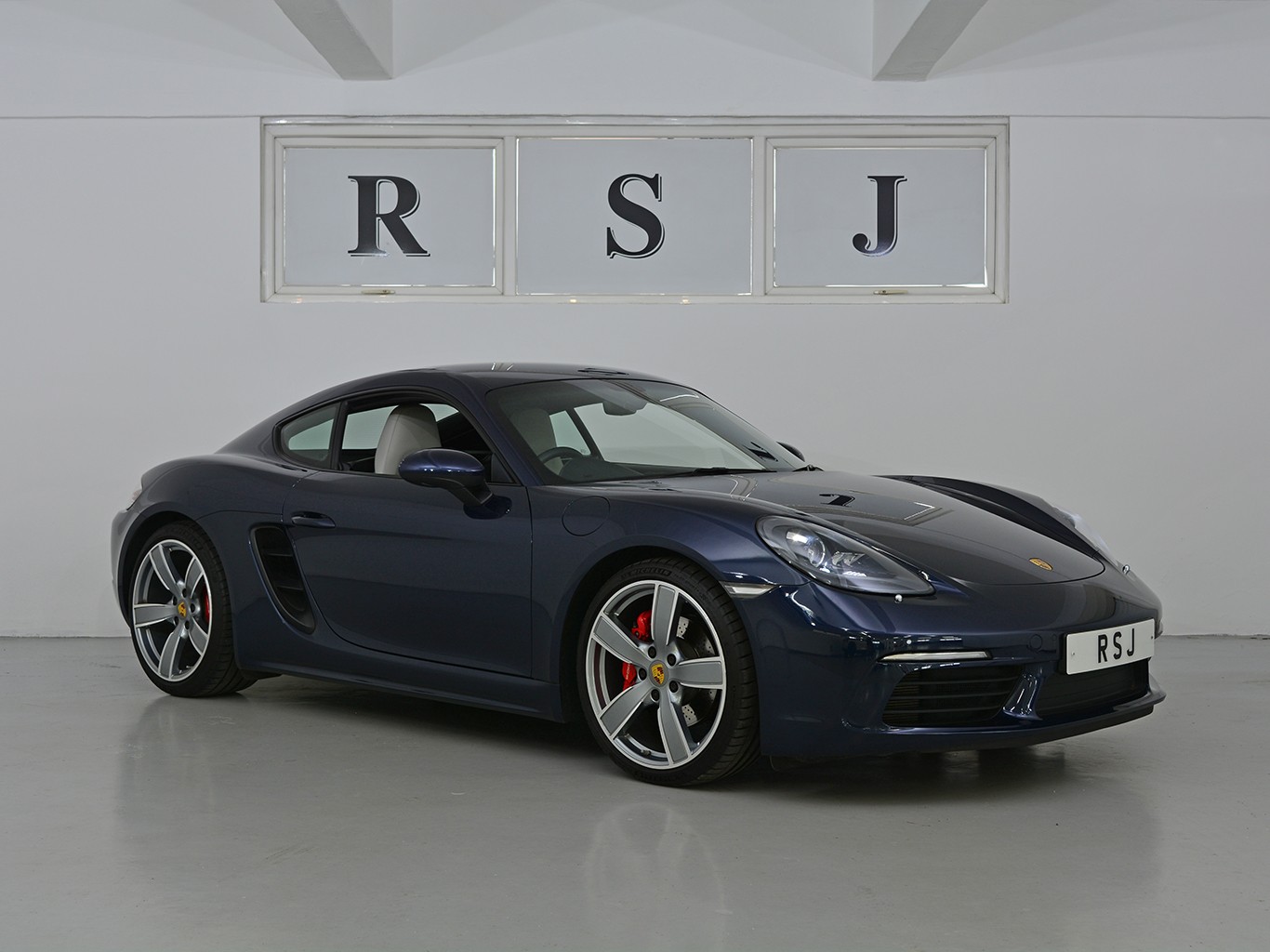 Porsche 718