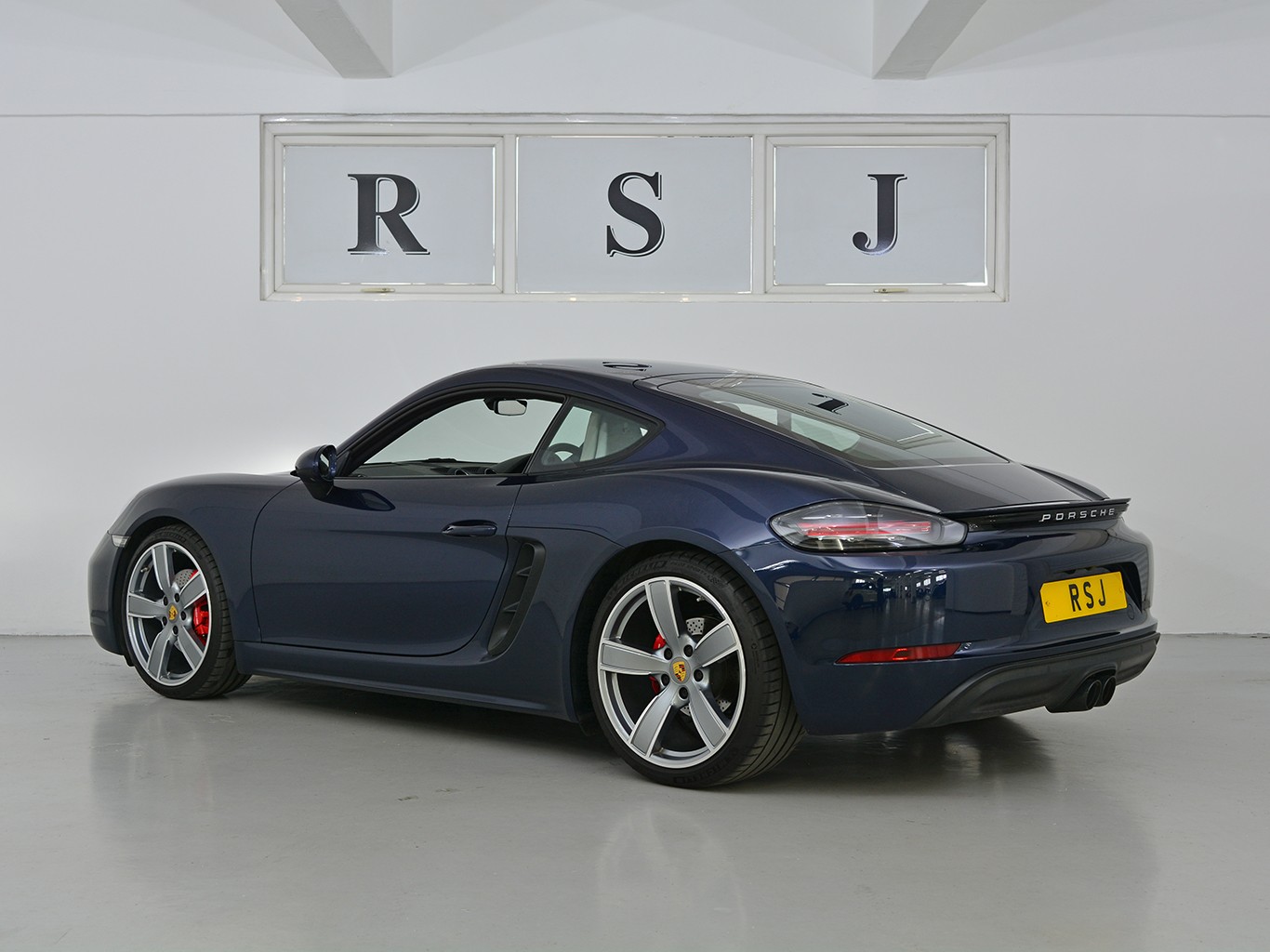 Porsche 718