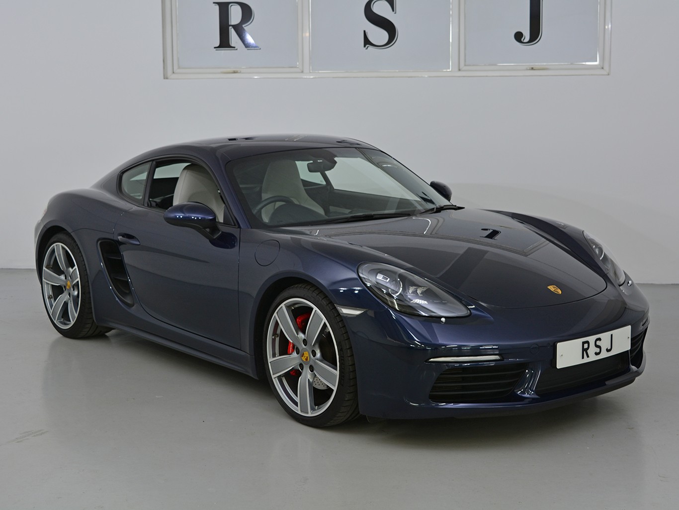 Porsche 718