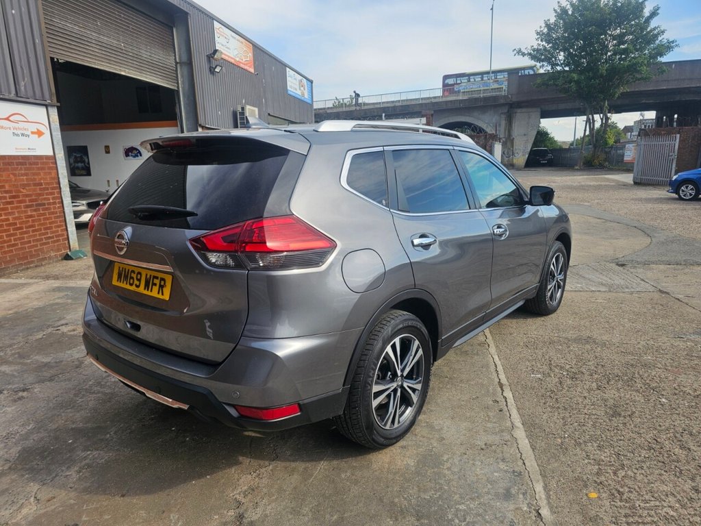 Nissan X Trail
