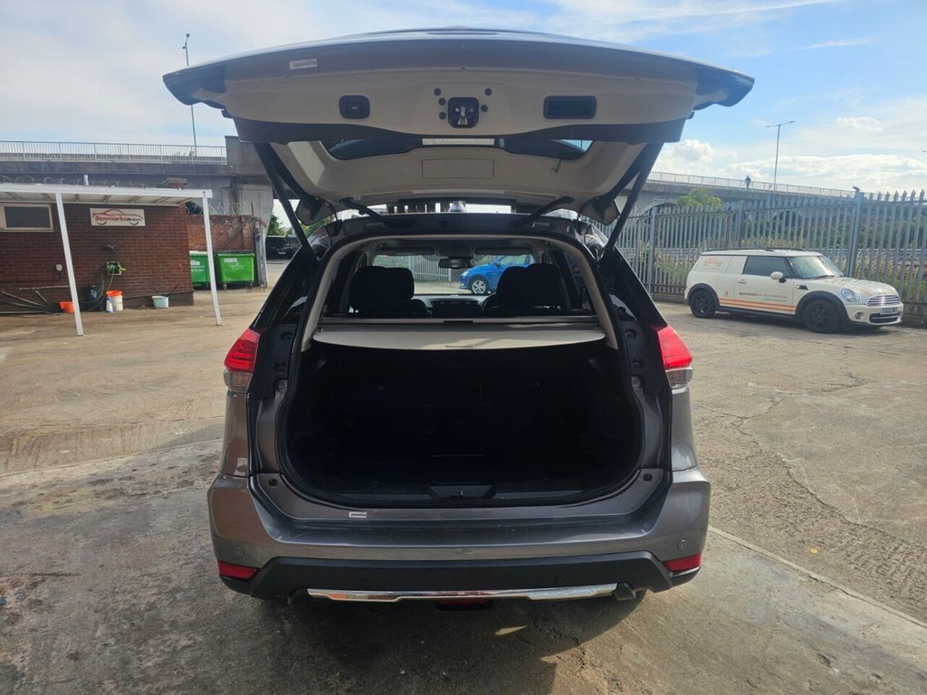 Nissan X Trail
