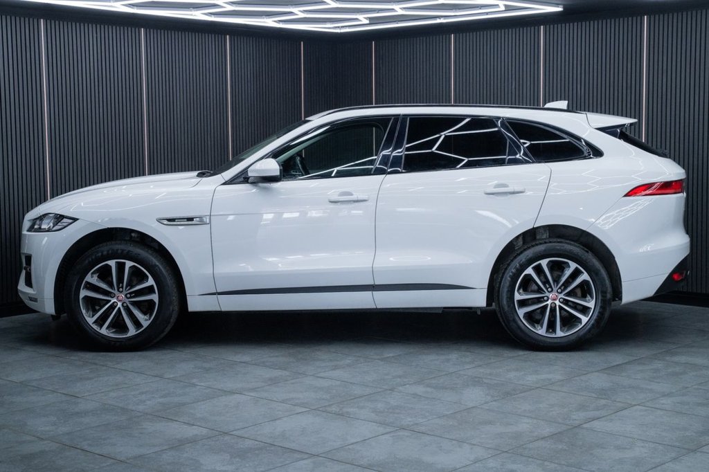 Jaguar F Pace