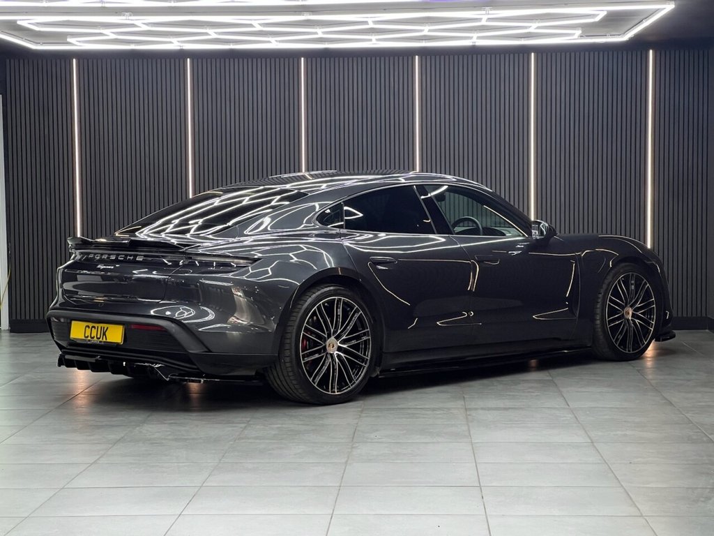 Porsche Taycan