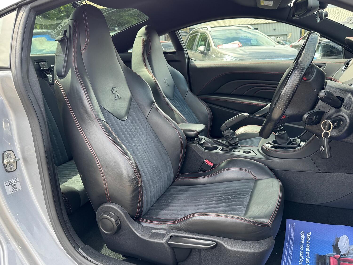 Peugeot RCZ