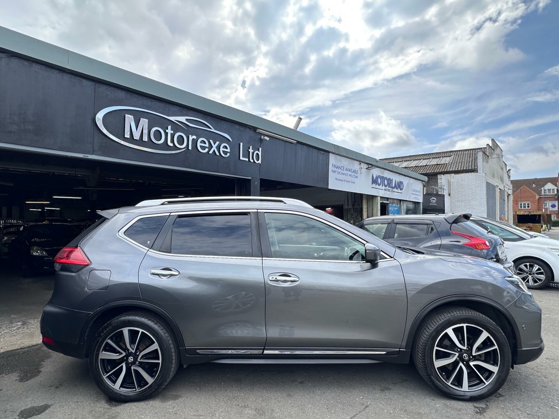 Nissan X Trail
