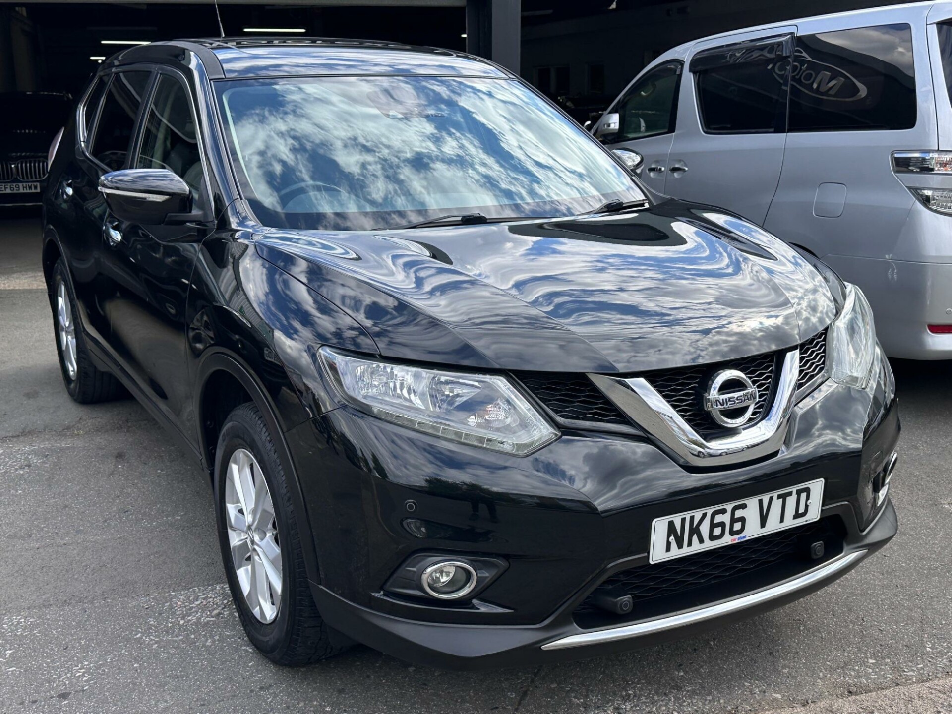 Nissan X Trail