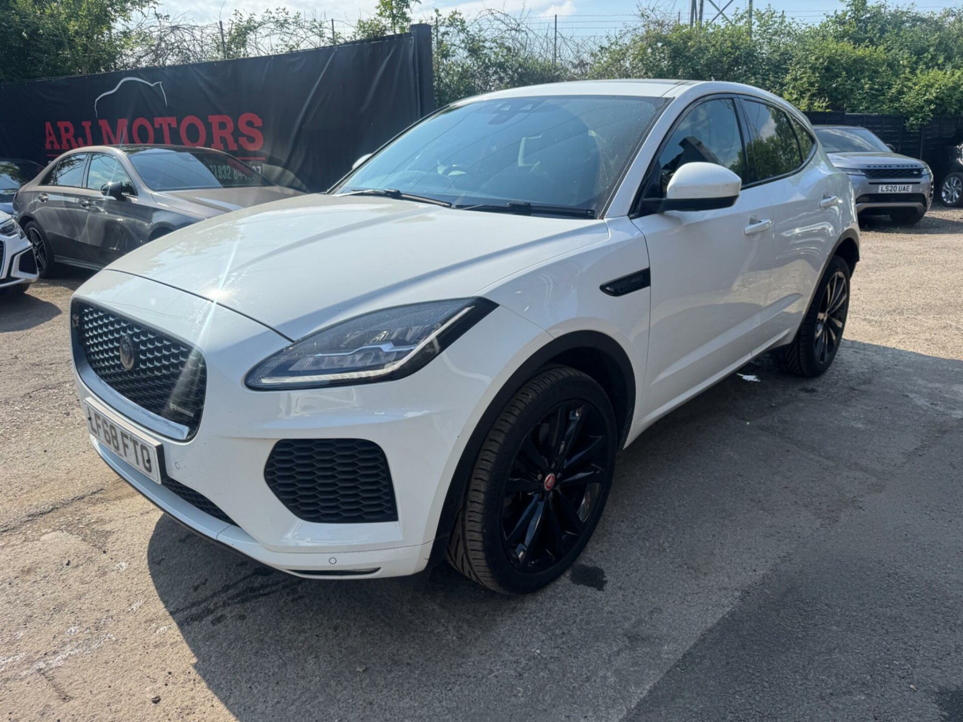 Jaguar E Pace