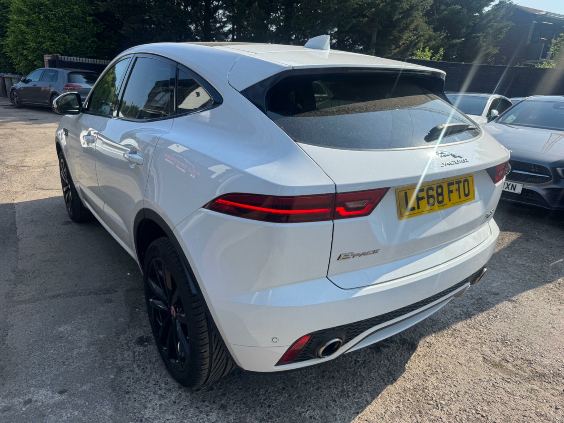 Jaguar E Pace