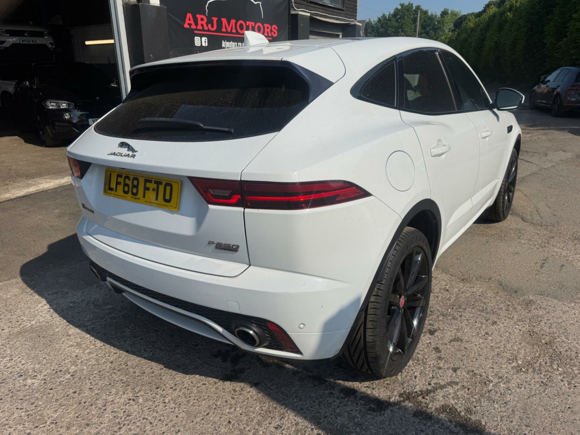 Jaguar E Pace