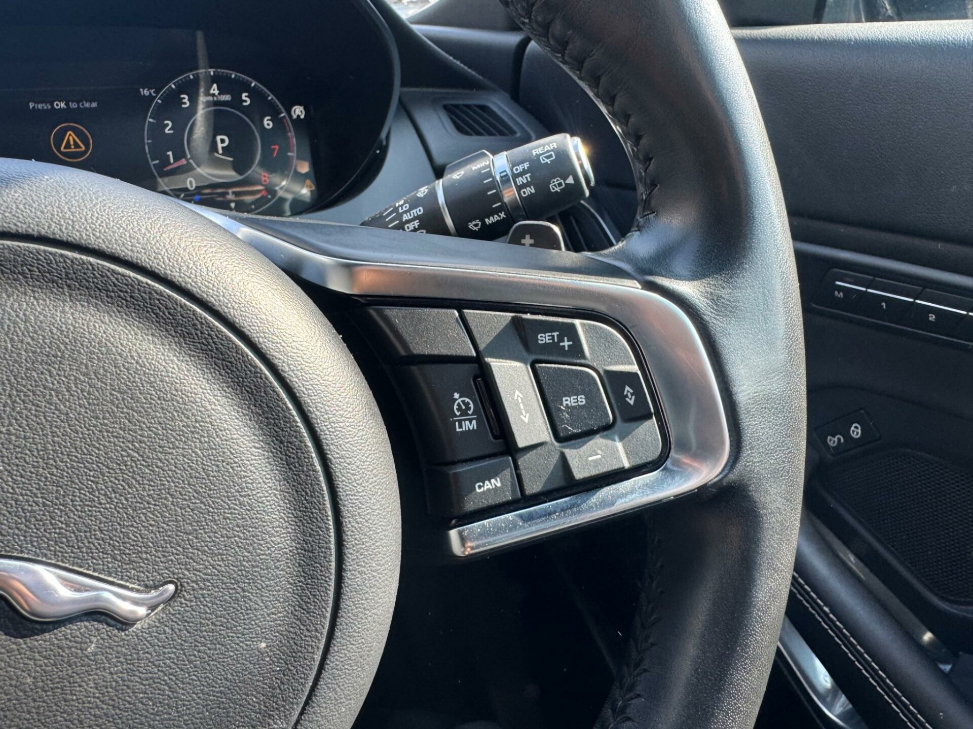Jaguar E Pace