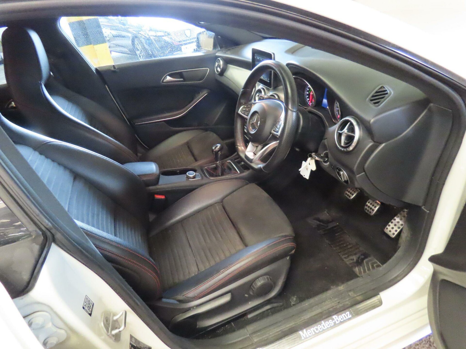 Mercedes Benz CLA