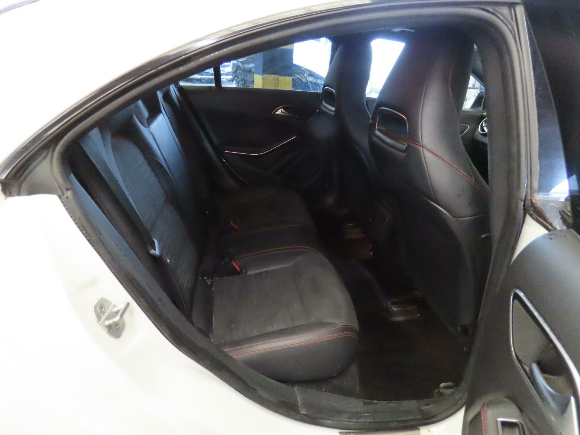 Mercedes Benz CLA