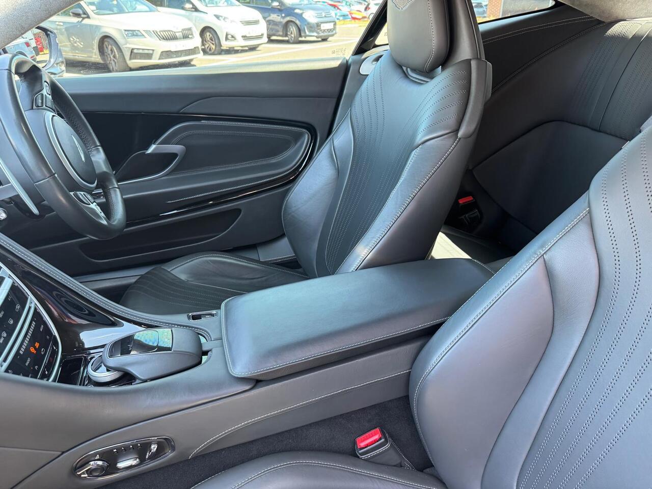 Aston Martin DB11