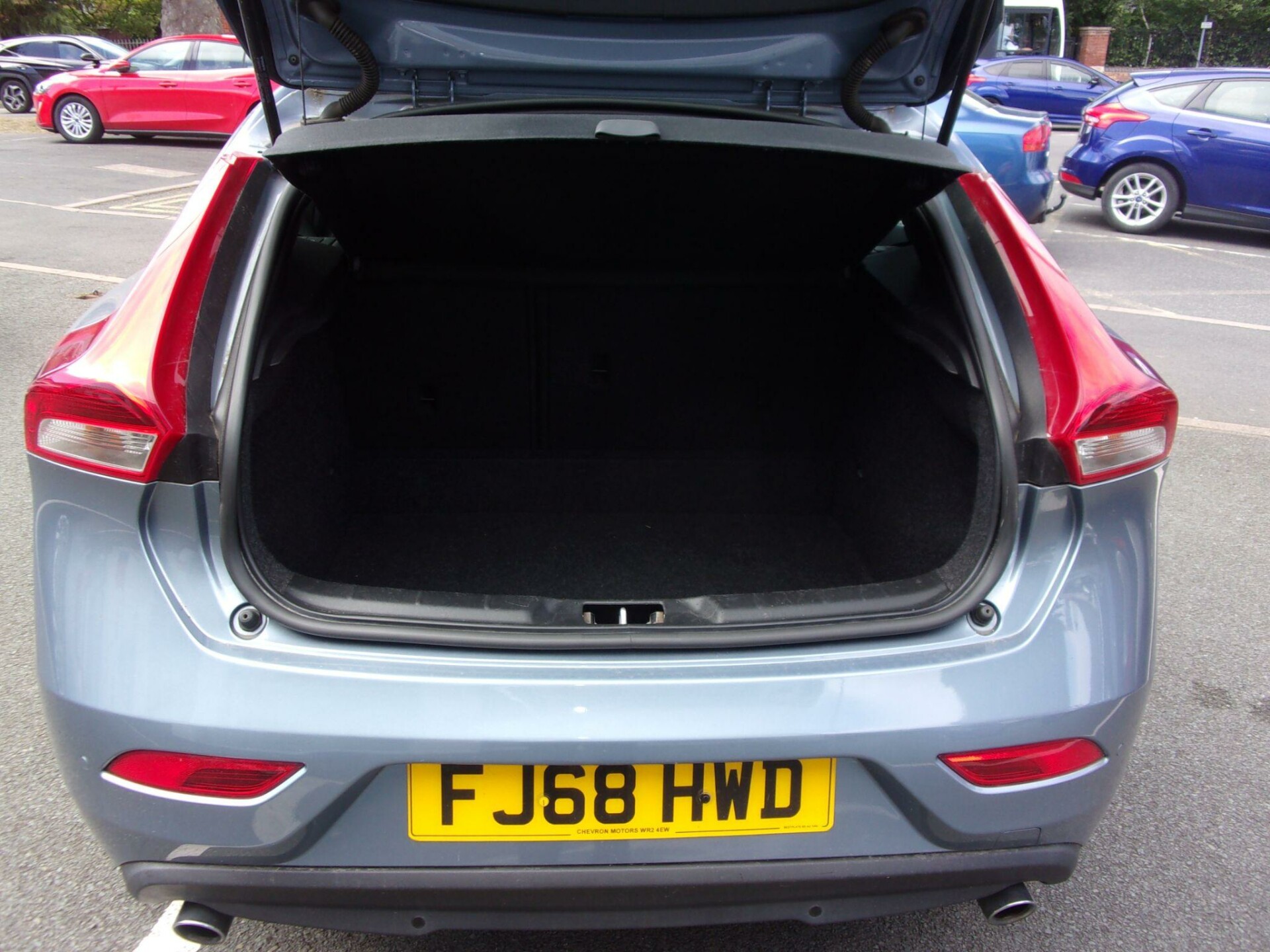 Volvo V40