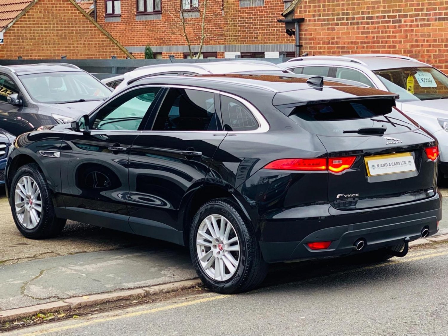 Jaguar F Pace