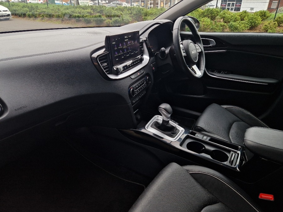 Kia XCEE'D
