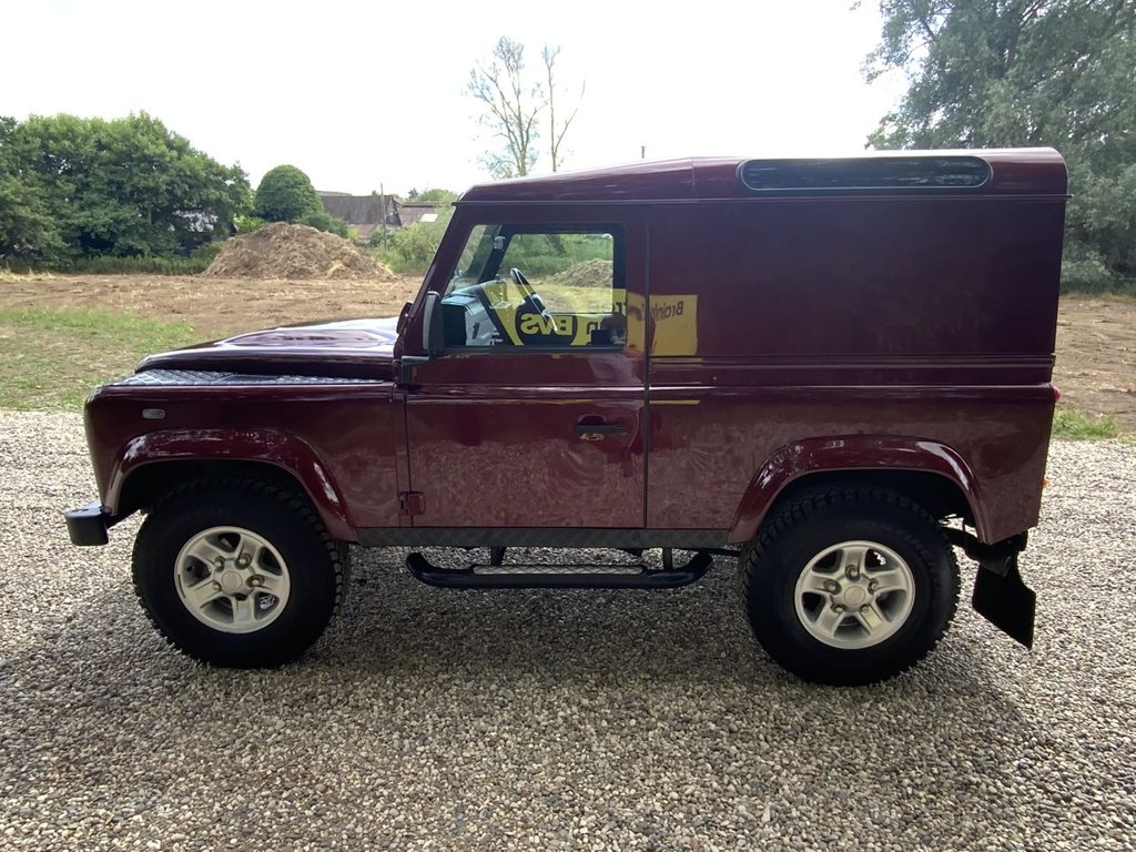 Land Rover Defender