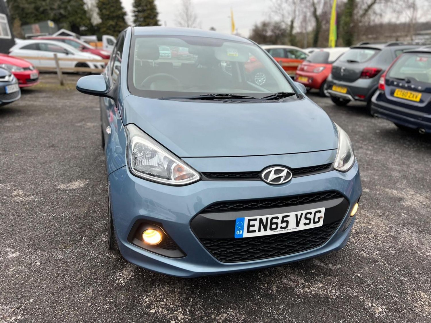 Hyundai i10