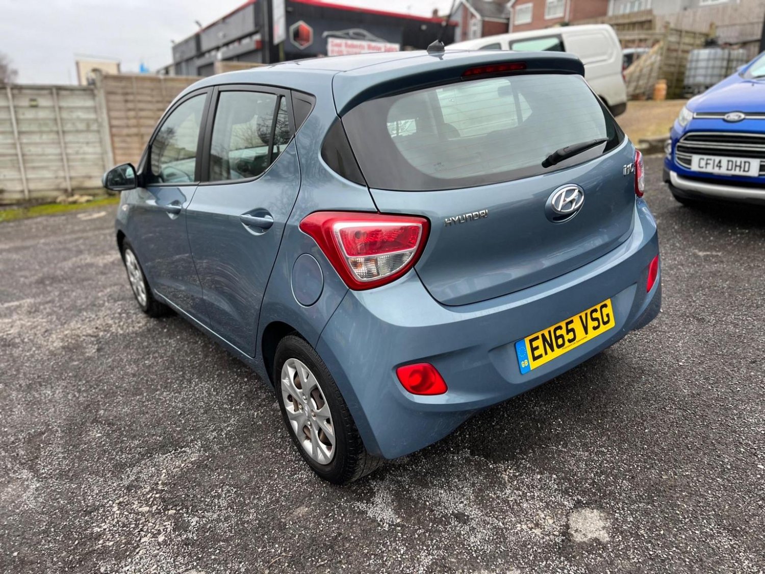 Hyundai i10