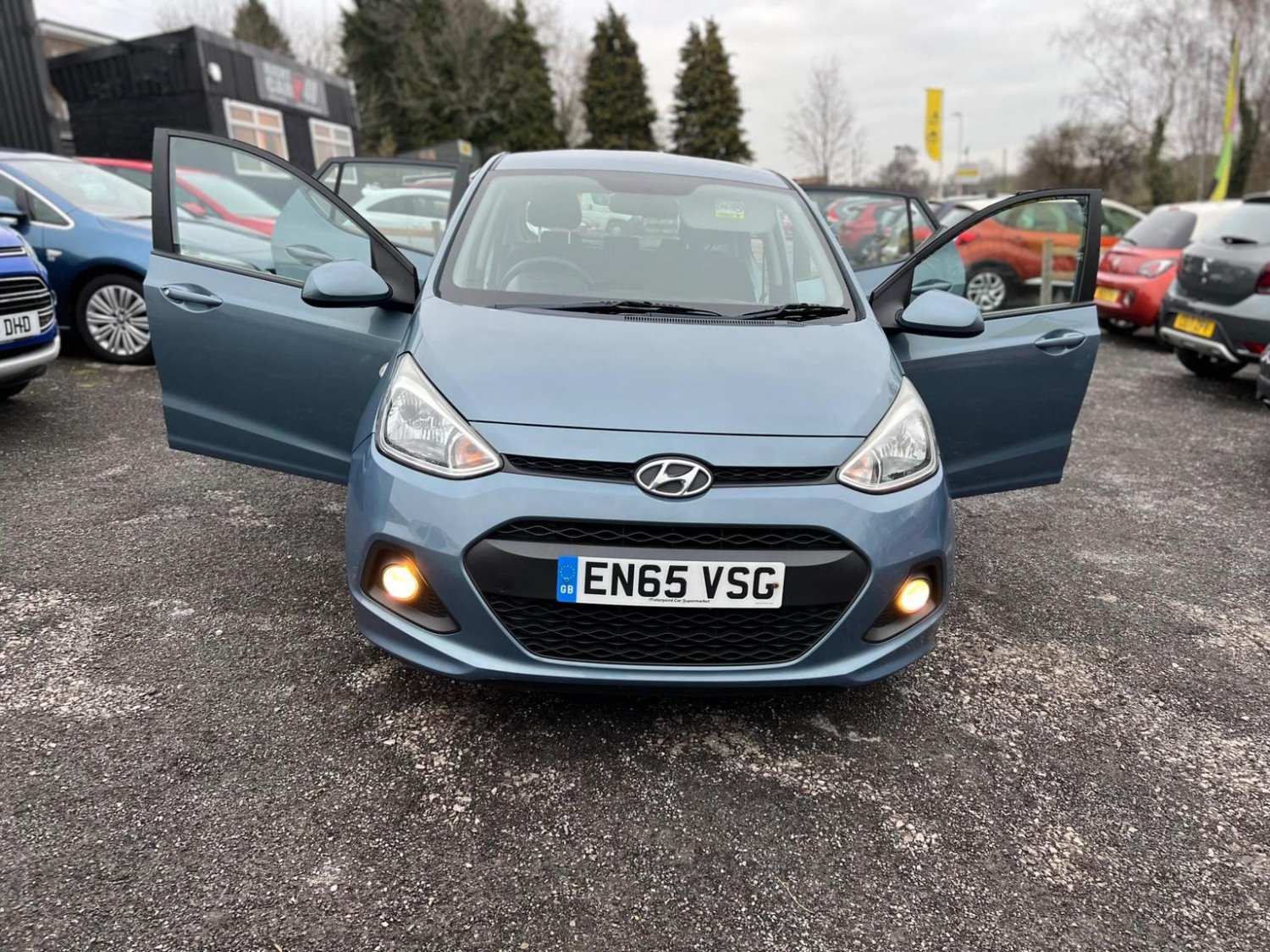 Hyundai i10