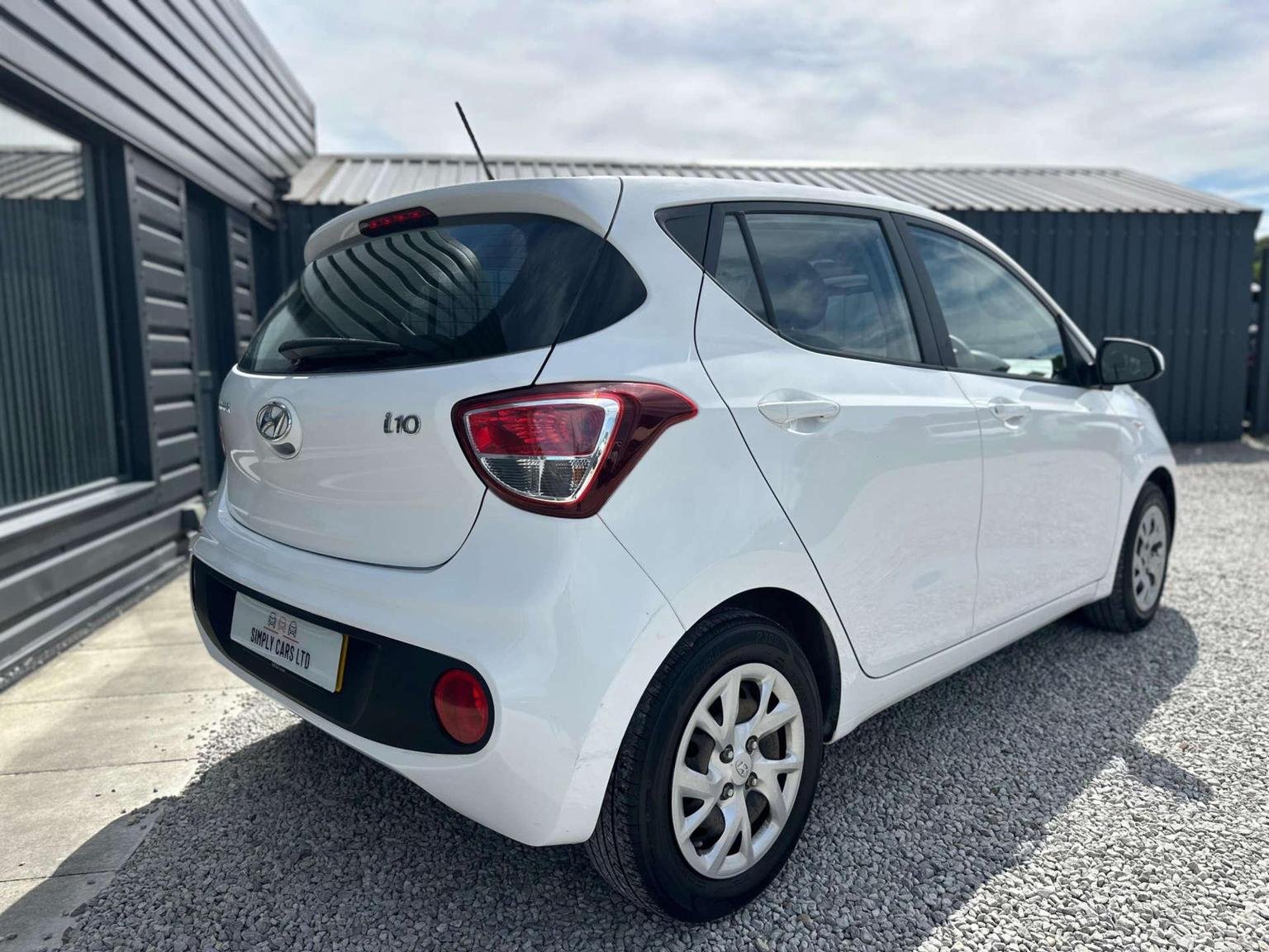 Hyundai i10