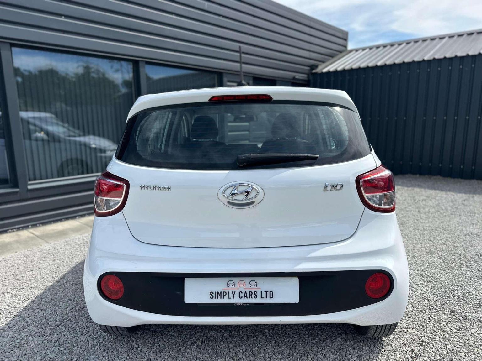 Hyundai i10