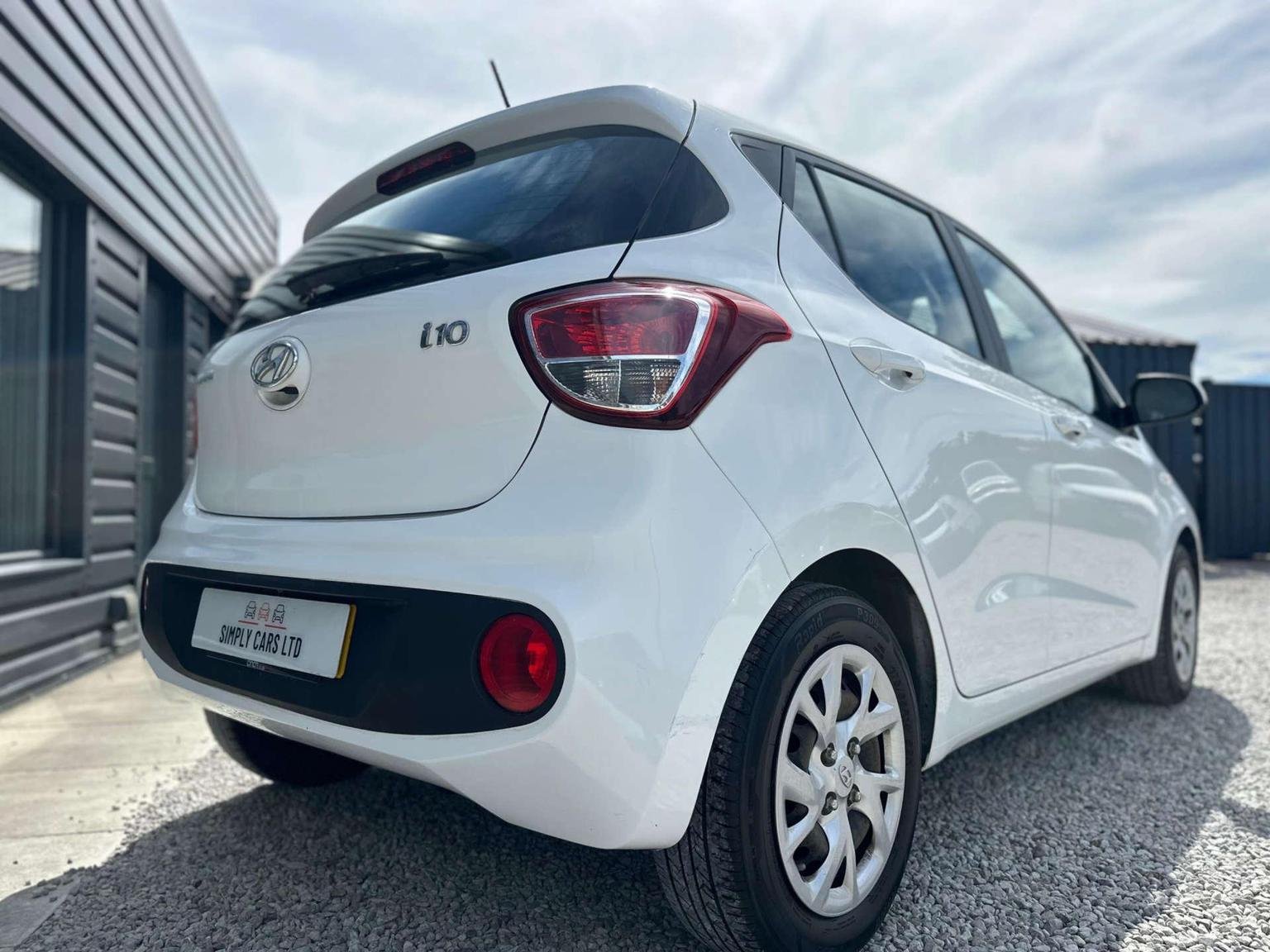 Hyundai i10