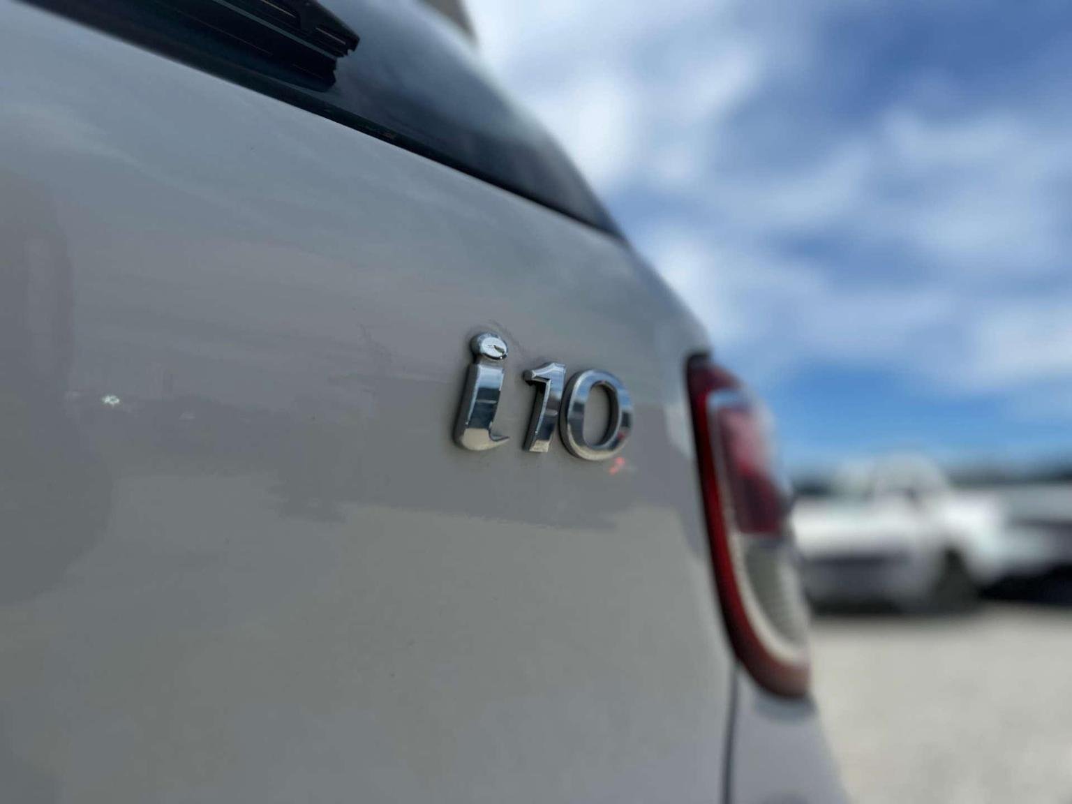 Hyundai i10
