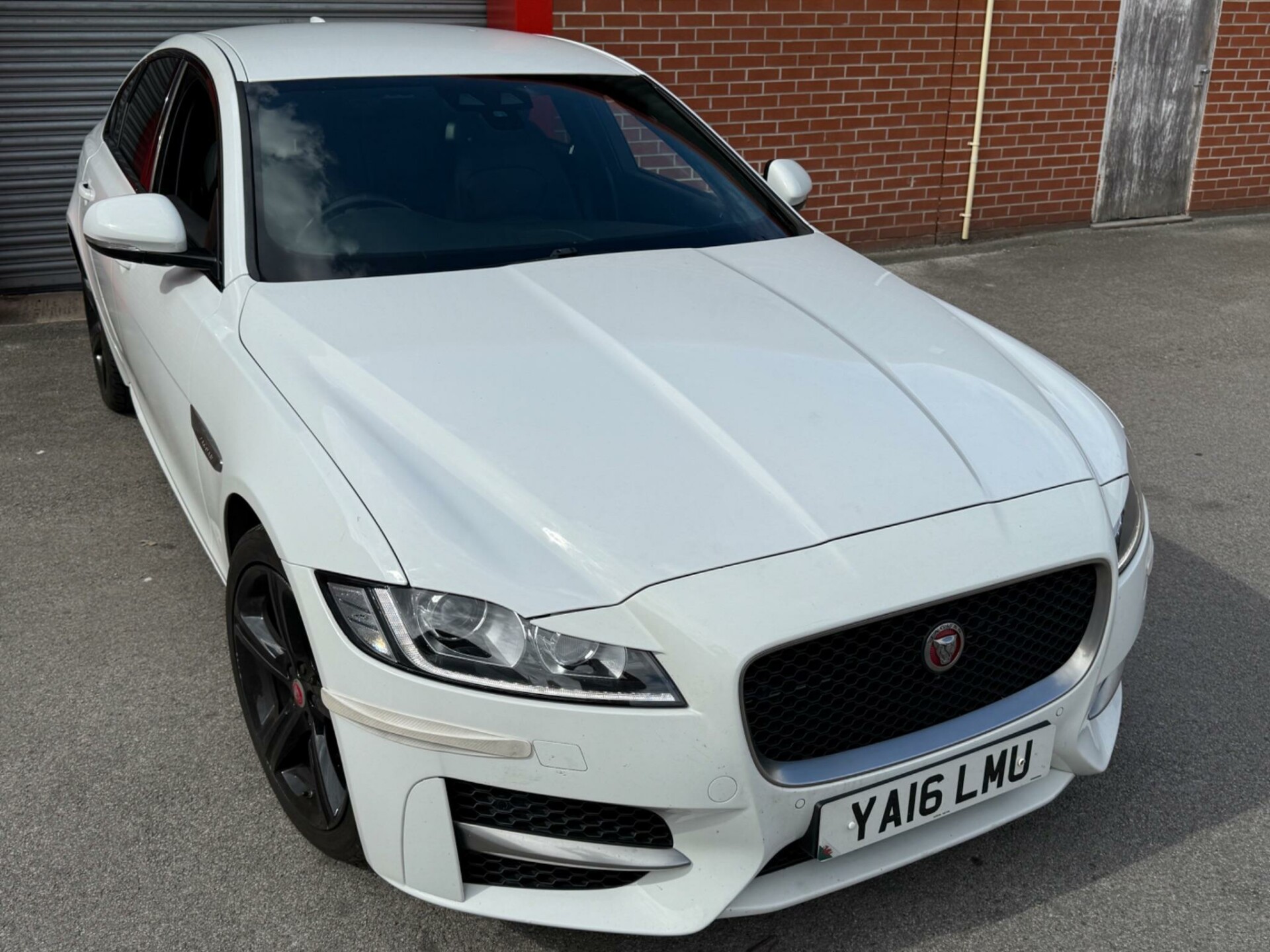 Jaguar XF