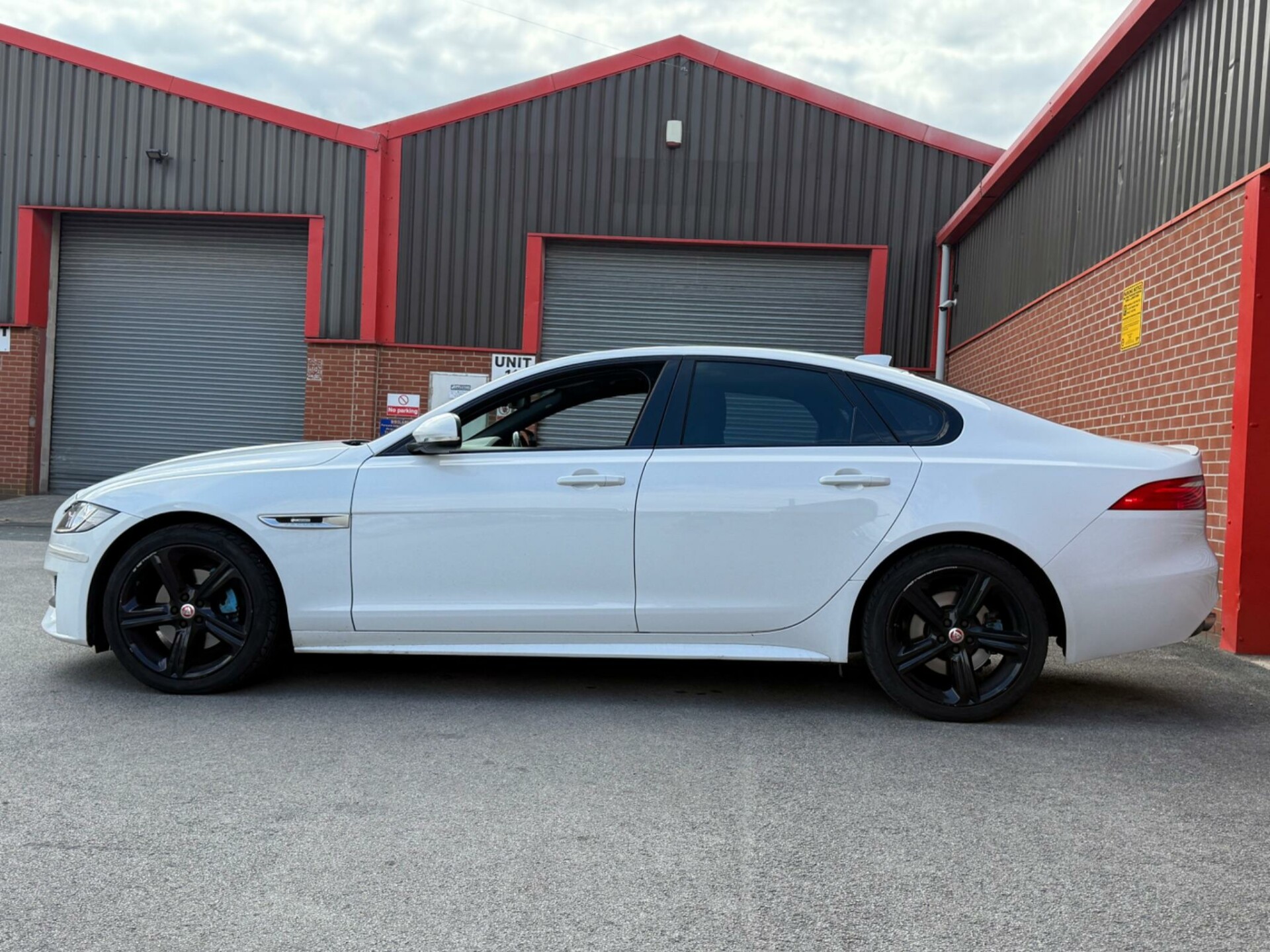 Jaguar XF