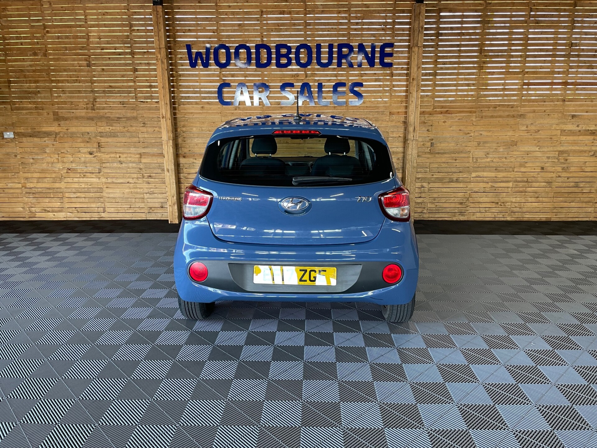 Hyundai i10