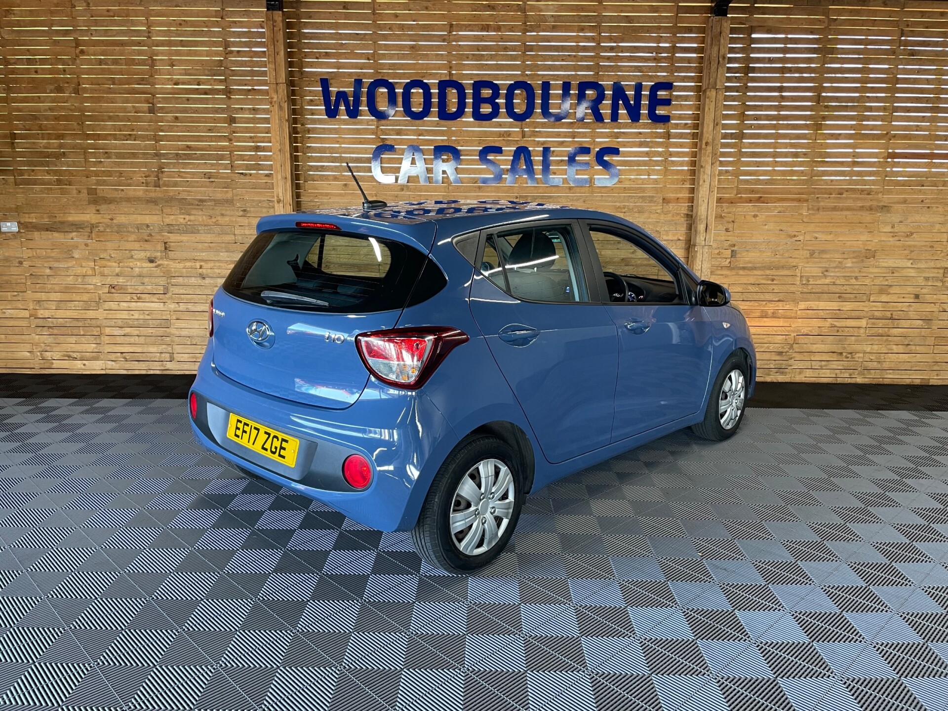 Hyundai i10