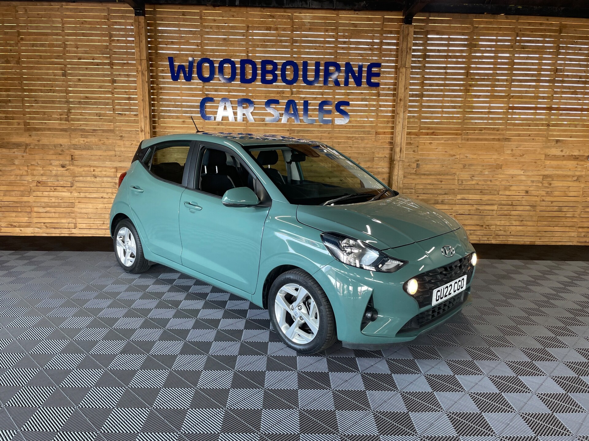 Hyundai i10