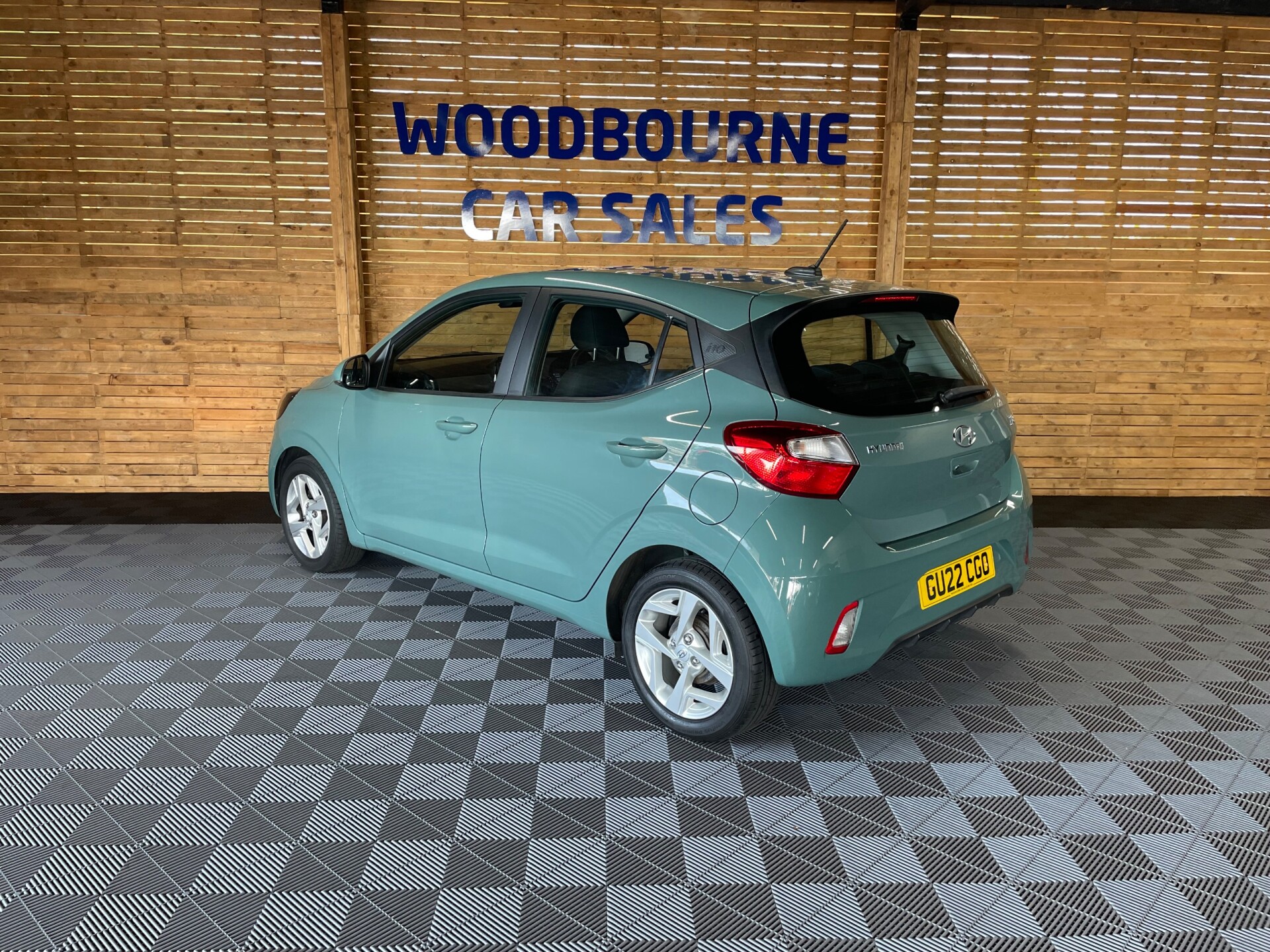 Hyundai i10