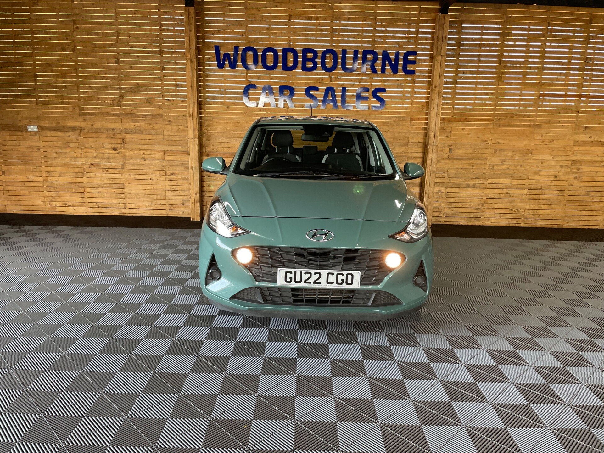 Hyundai i10
