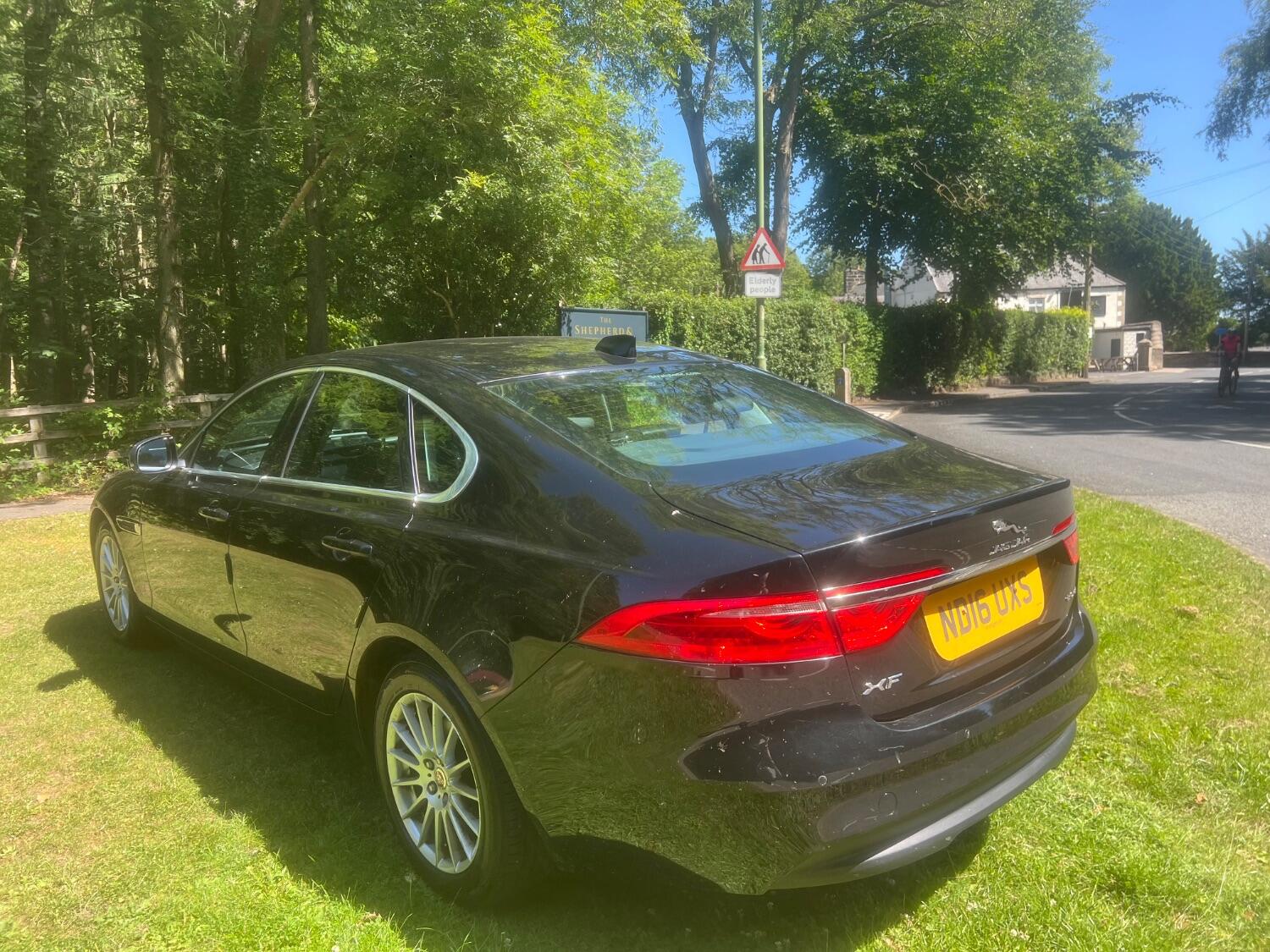 Jaguar XF