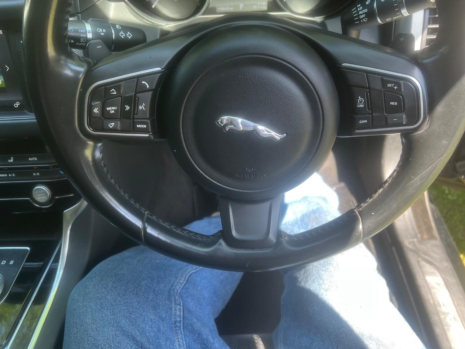 Jaguar XF