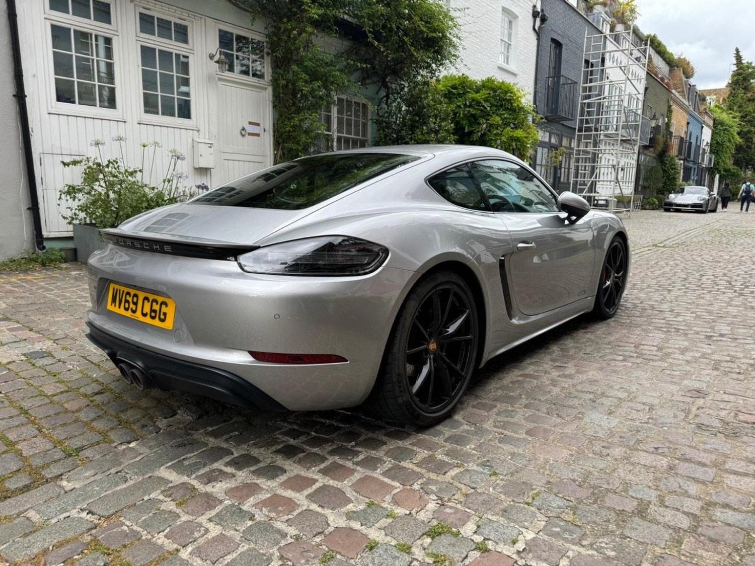 Porsche 718