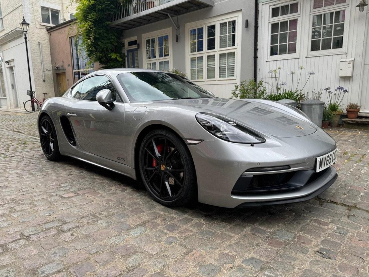 Porsche 718