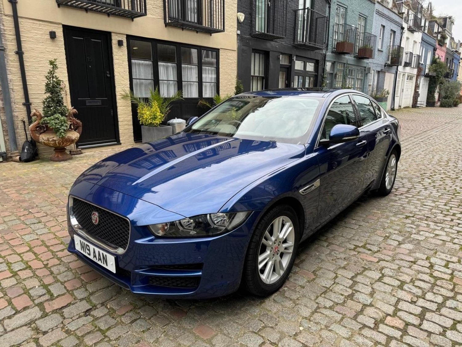 Jaguar XE