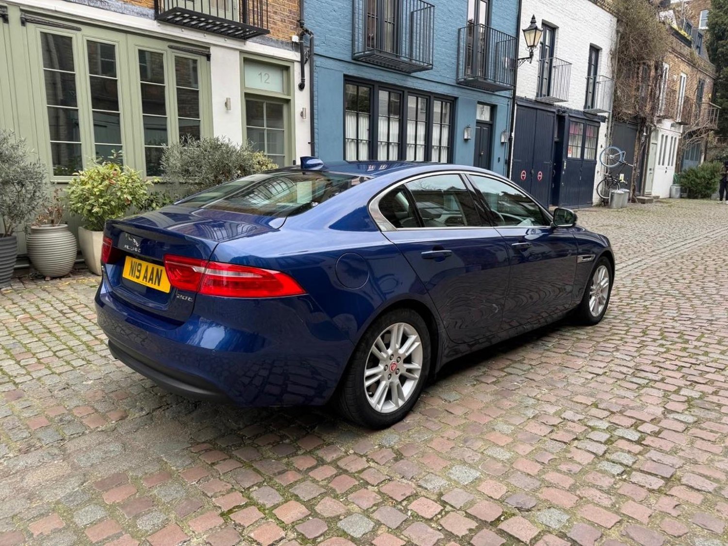 Jaguar XE