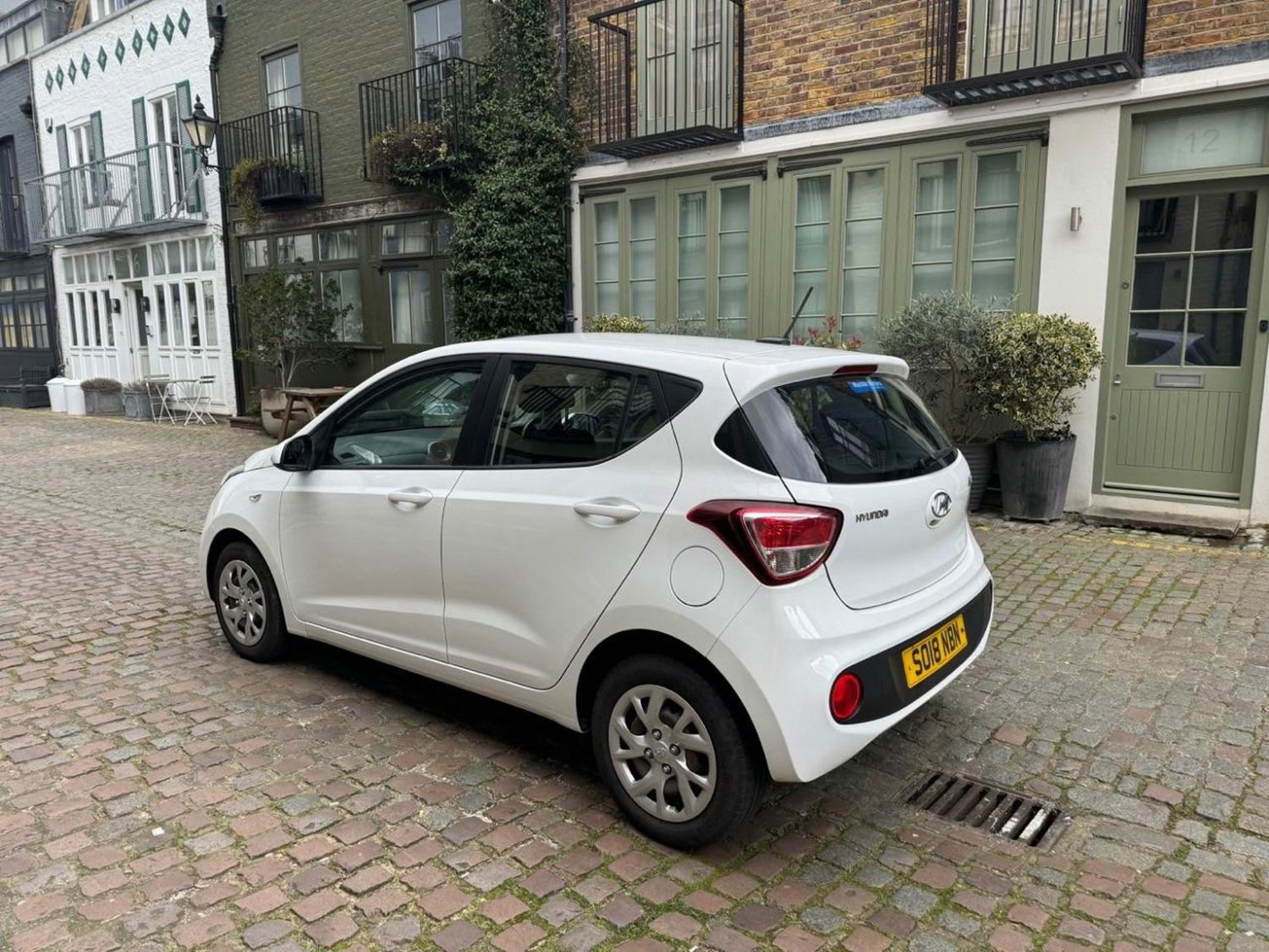 Hyundai i10