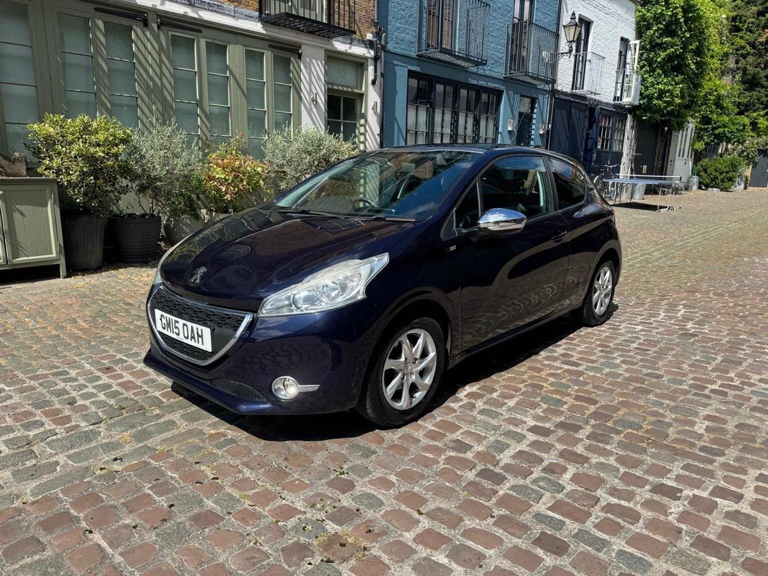 Peugeot 208