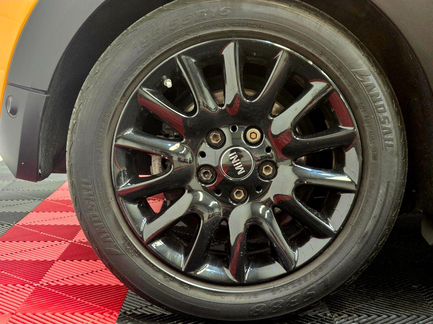 MINI Hatch