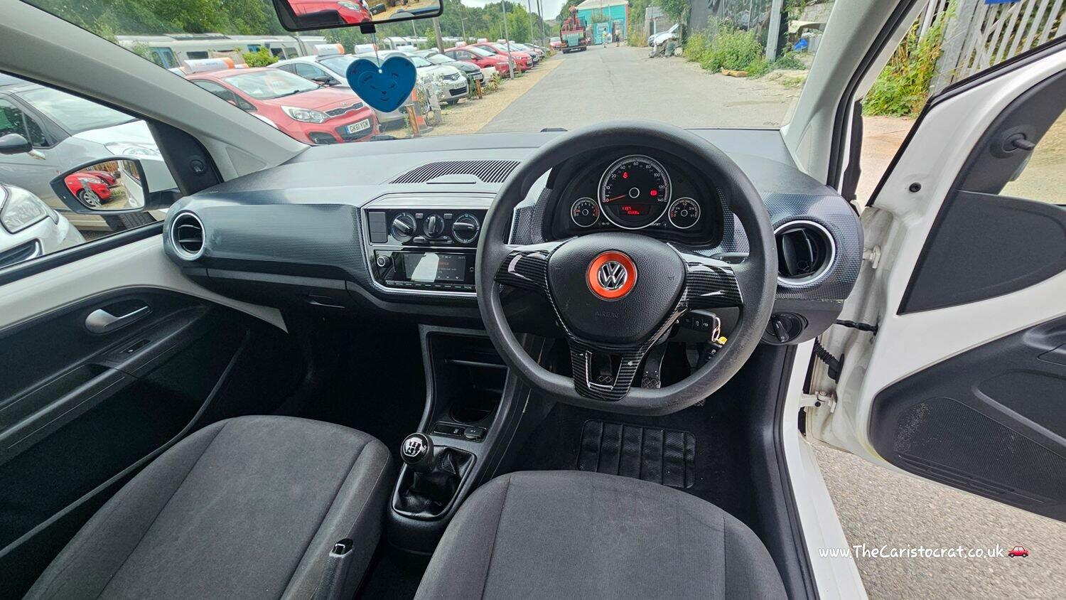 Volkswagen UP