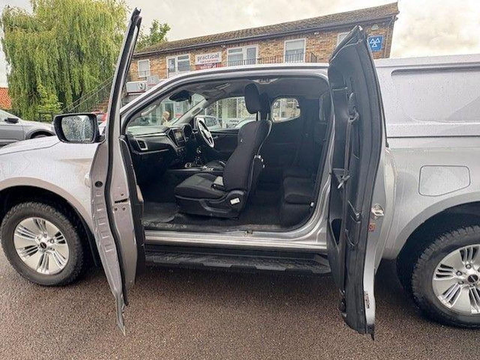 Isuzu D Max