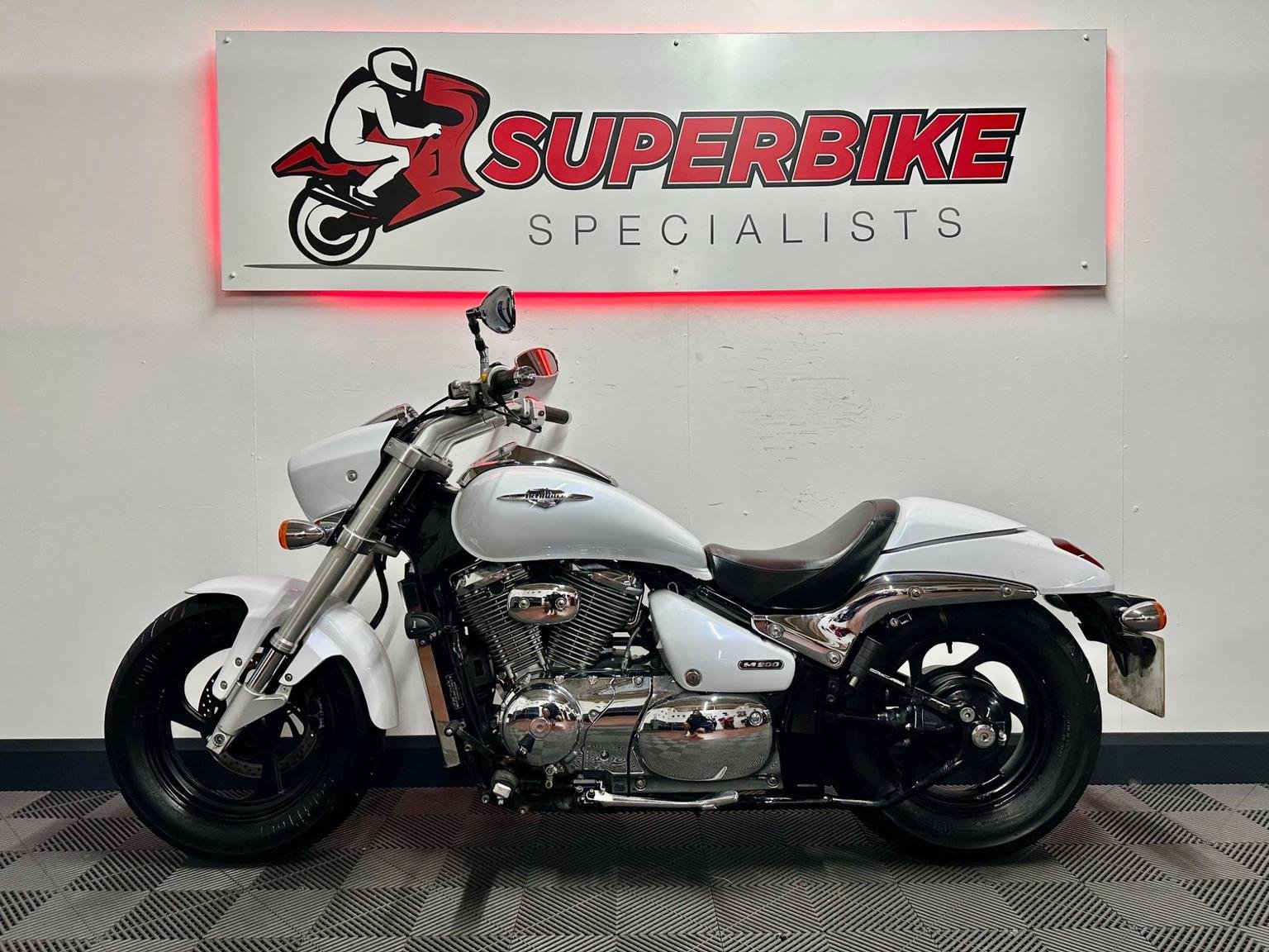 Suzuki Intruder 800