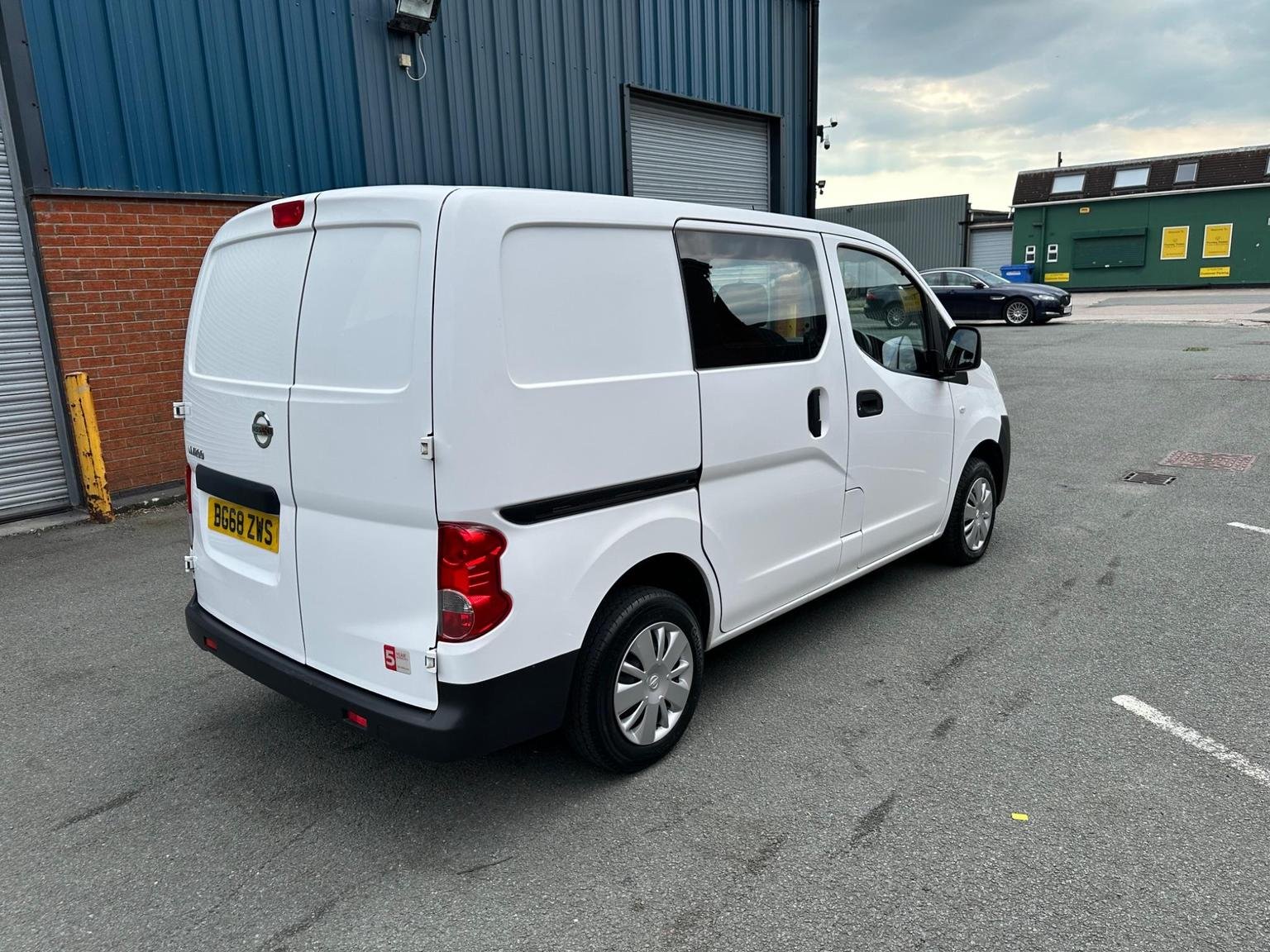 Nissan NV200